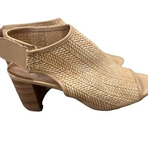 Aerosoles Straw/Wicker Woven Style Block Heel Sling Back Shoes sz 9.5